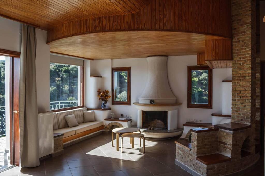 Four Seasons Relaxing Villa Ακράτα Εξωτερικό φωτογραφία